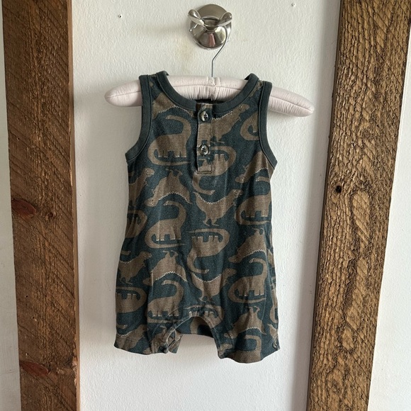 Old Navy Rustic Dinosaur Baby Boy Romper Size 3-6 Months - Picture 3 of 7